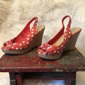 SOLD. NWOT Pink polka dot wedge sandals size 7.5